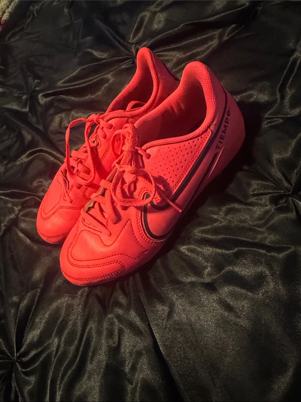 Nike Tiempo Indoor Soccer Sneakers - hot pink